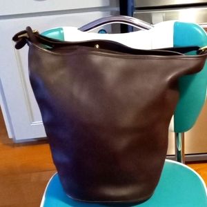 Coach XL Bucket Bag Mahogany!